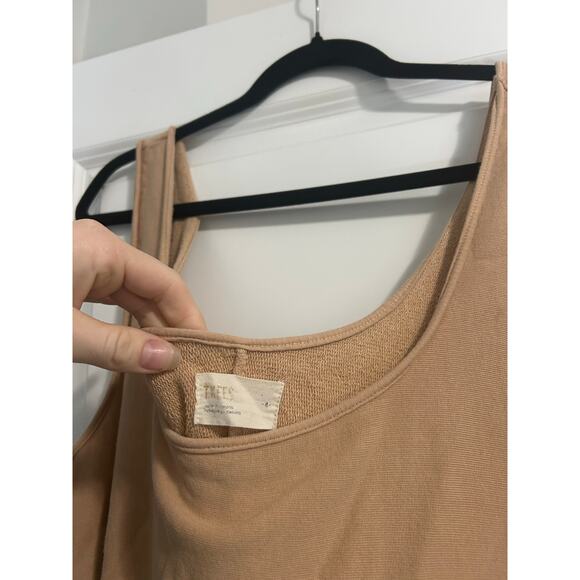 TKEES Playsuit in Bisque Size Large - Picture 8 of 9
